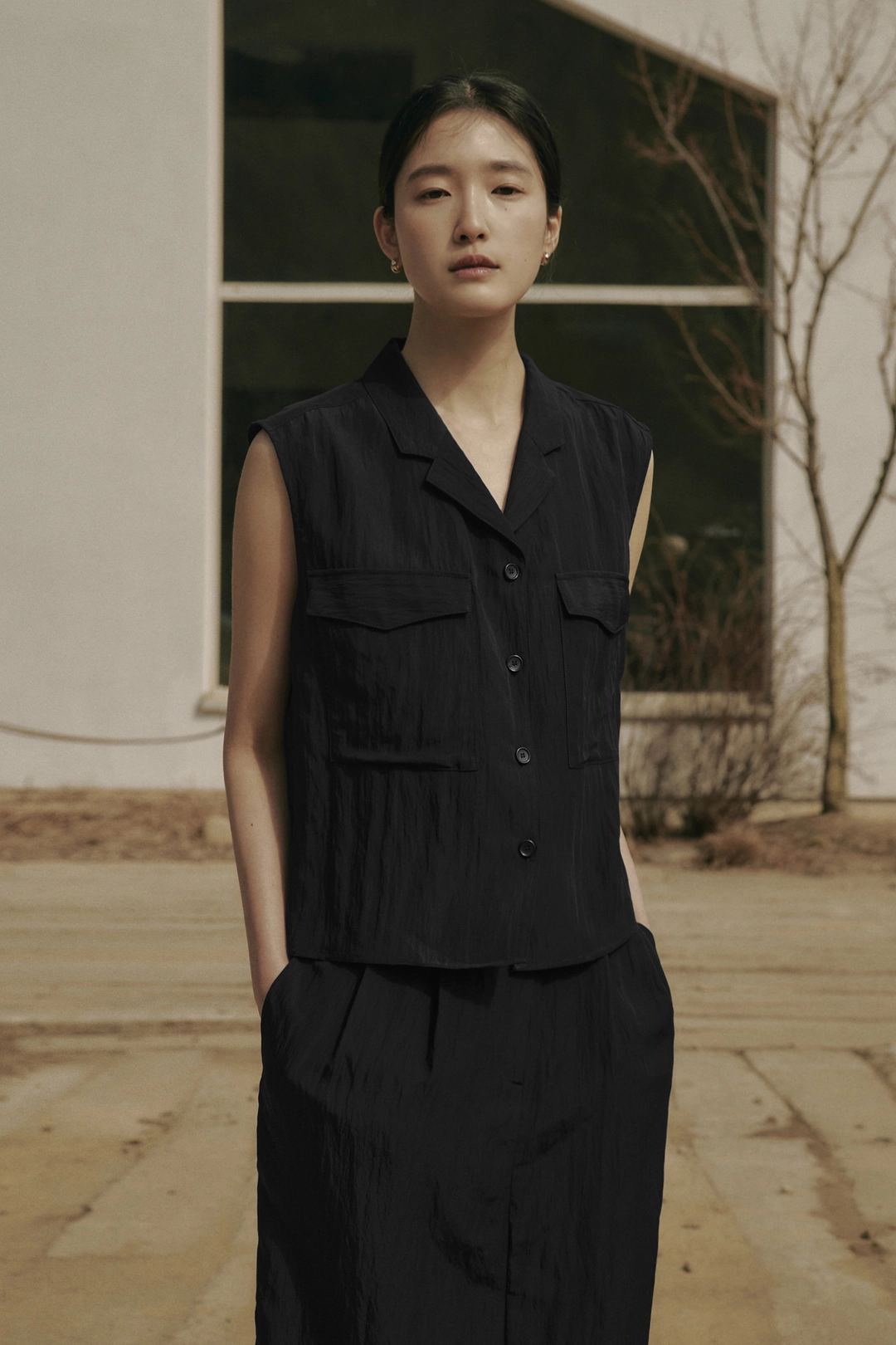 세이지먼트 PLEIA SLEEVELESS BLOUSE_BLACK 상품 이미지 2