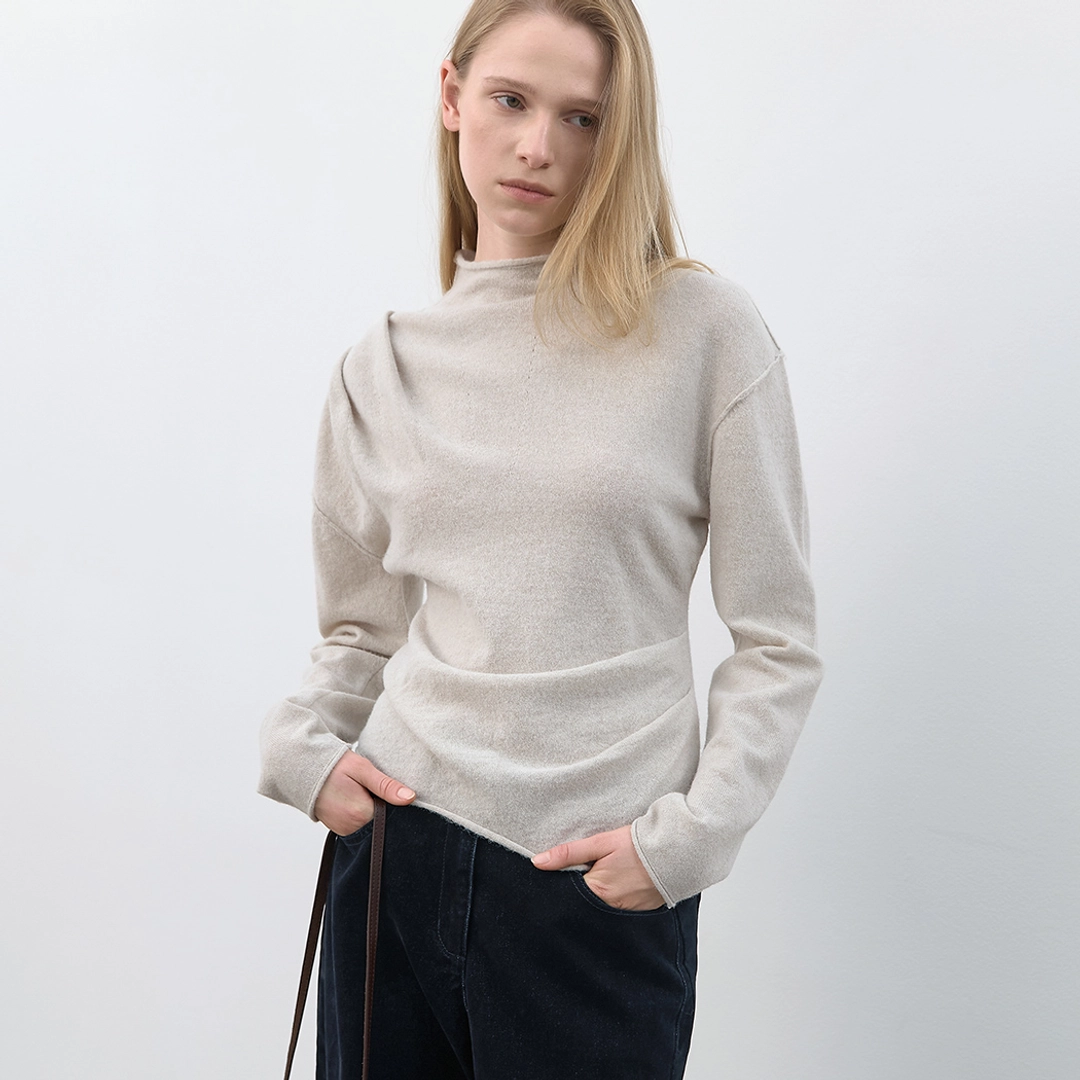 아뜰리에 나인 (T-7359)OUTSEAM DETAIL TUCK DRAPE KNIT 상품 이미지 2