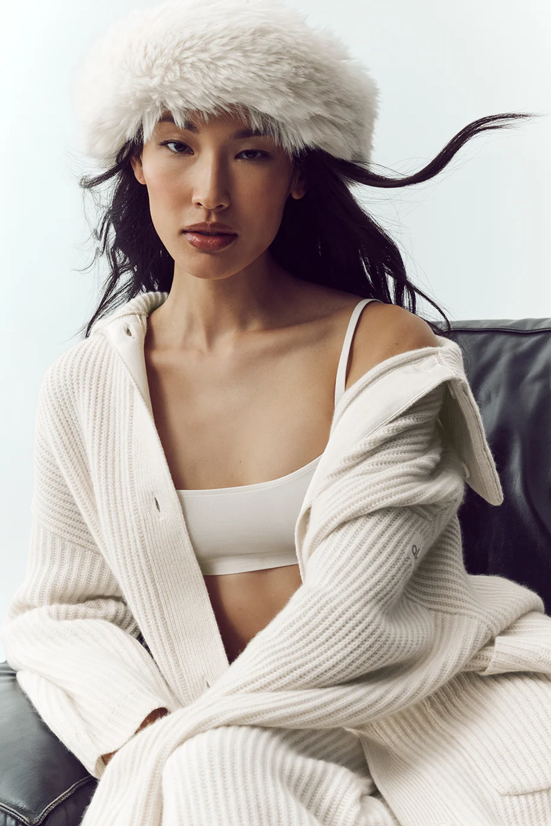 알로요가 Courchevel Cashmere Faux Fur Beanie - Ivory 상품 이미지 2