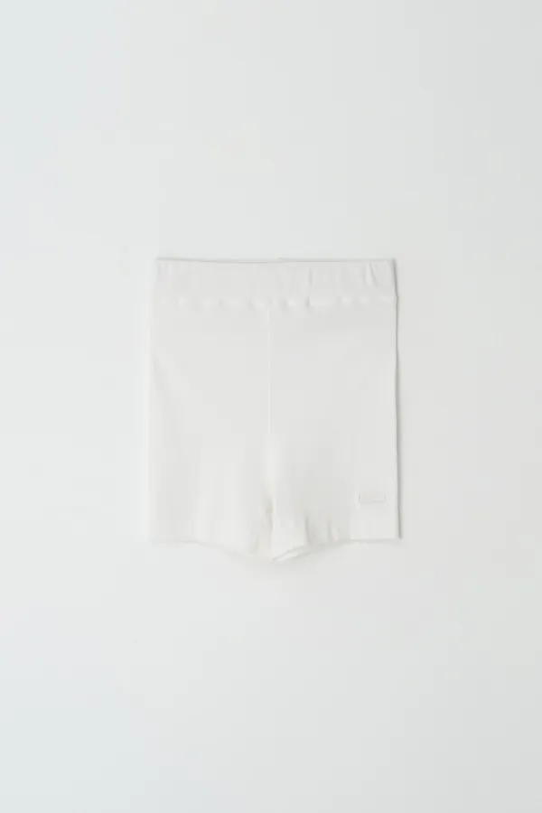 Essential biker shorts (Ivory)