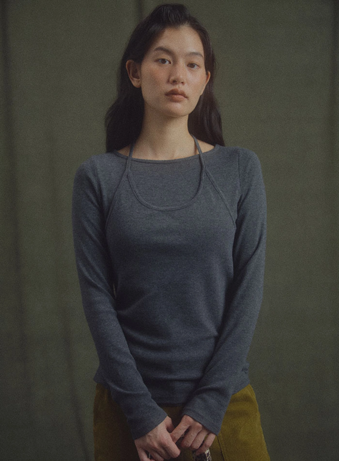 망고매니플리즈 YARO HALTER TEE_CHARCOAL 상품 이미지 2