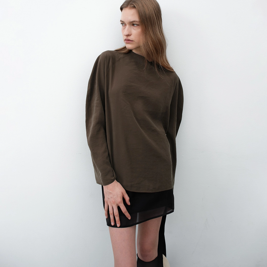 아뜰리에 나인 (BL-4374)RAGLAN VOLUME SLEEVE BLOUSE 상품 이미지 2