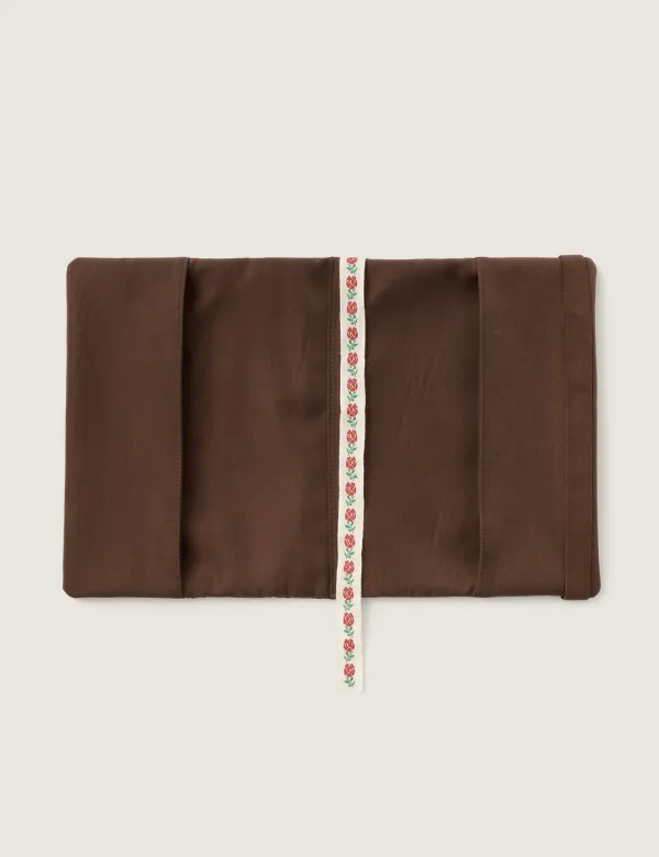 Sienne Rose Book Cover (Brown)