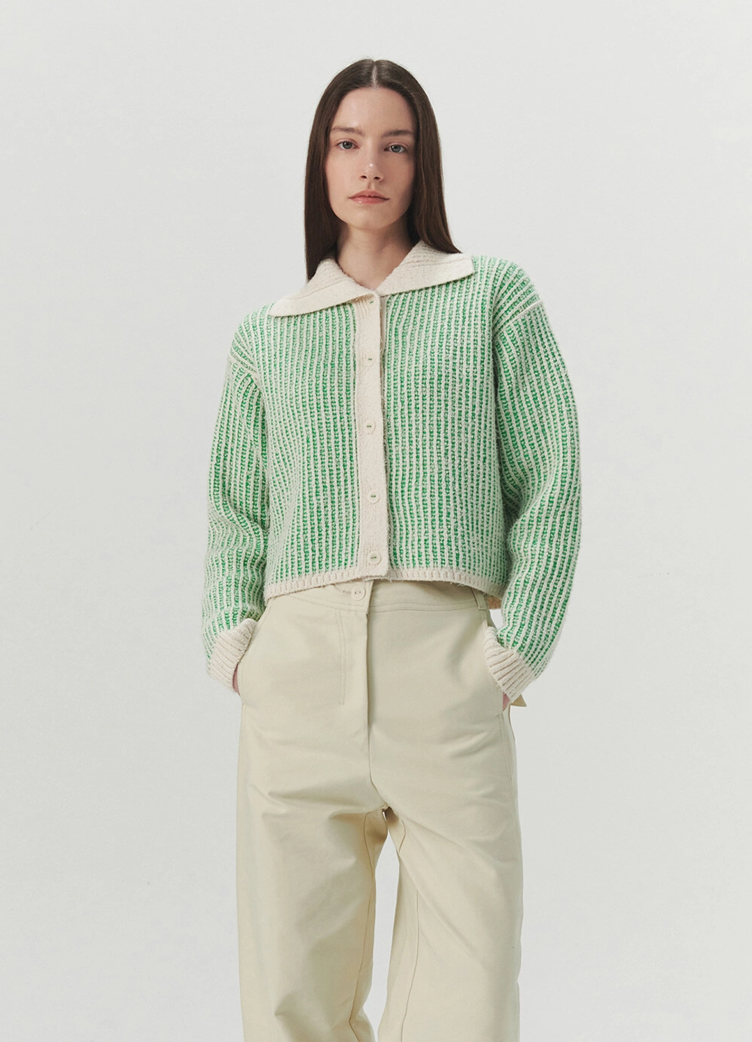 르바 Tucking Reversible Knit Cardigan - Grass Green 상품 이미지 2