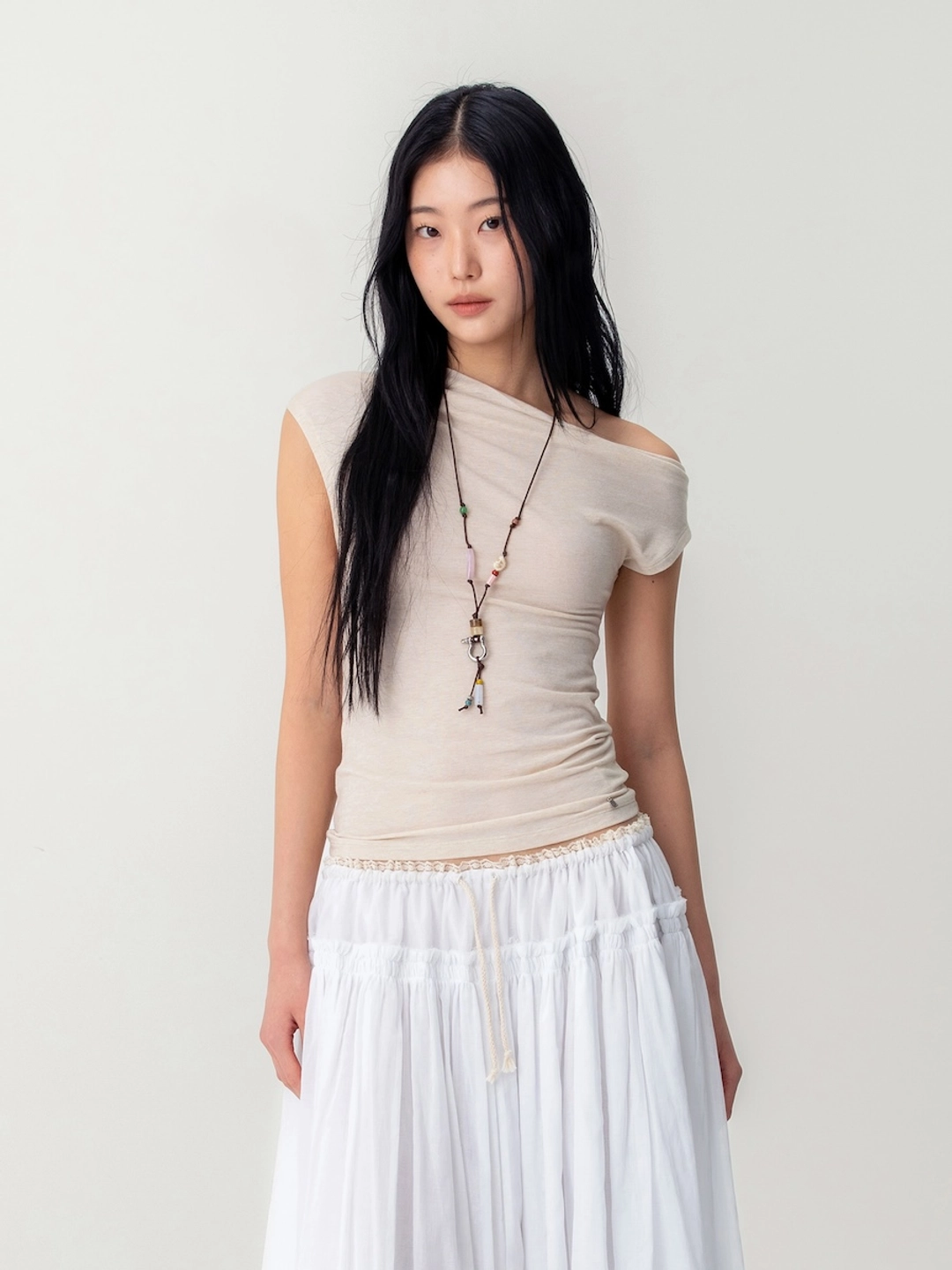 글로니 TILT DRAPE TOP (BEIGE) 상품 이미지 2