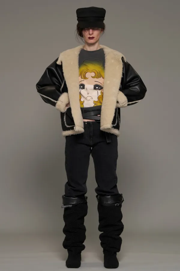 FW26 BLACK TOGGLE HOODED SHEARLING JACKET