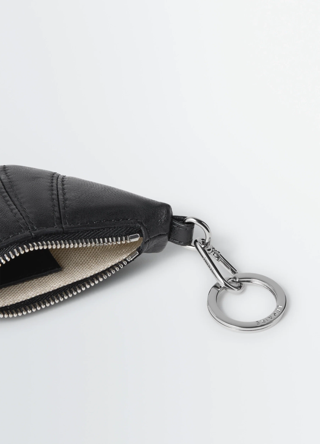 르메르 MINI CROISSANT KEYRING IN LEATHER 상품 이미지 3