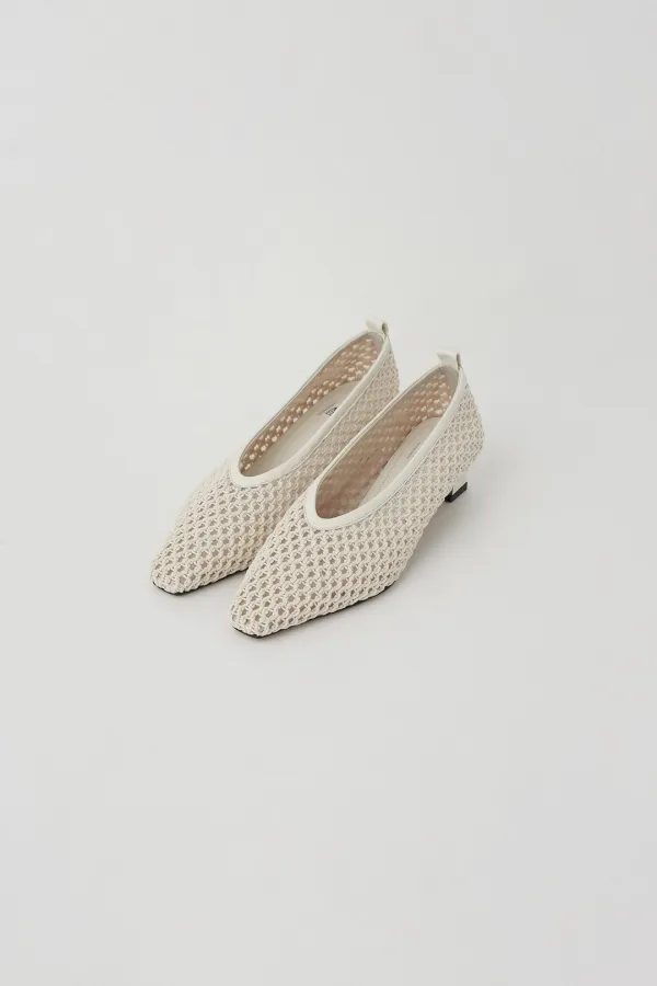 Knitted Pumps (Ivory)