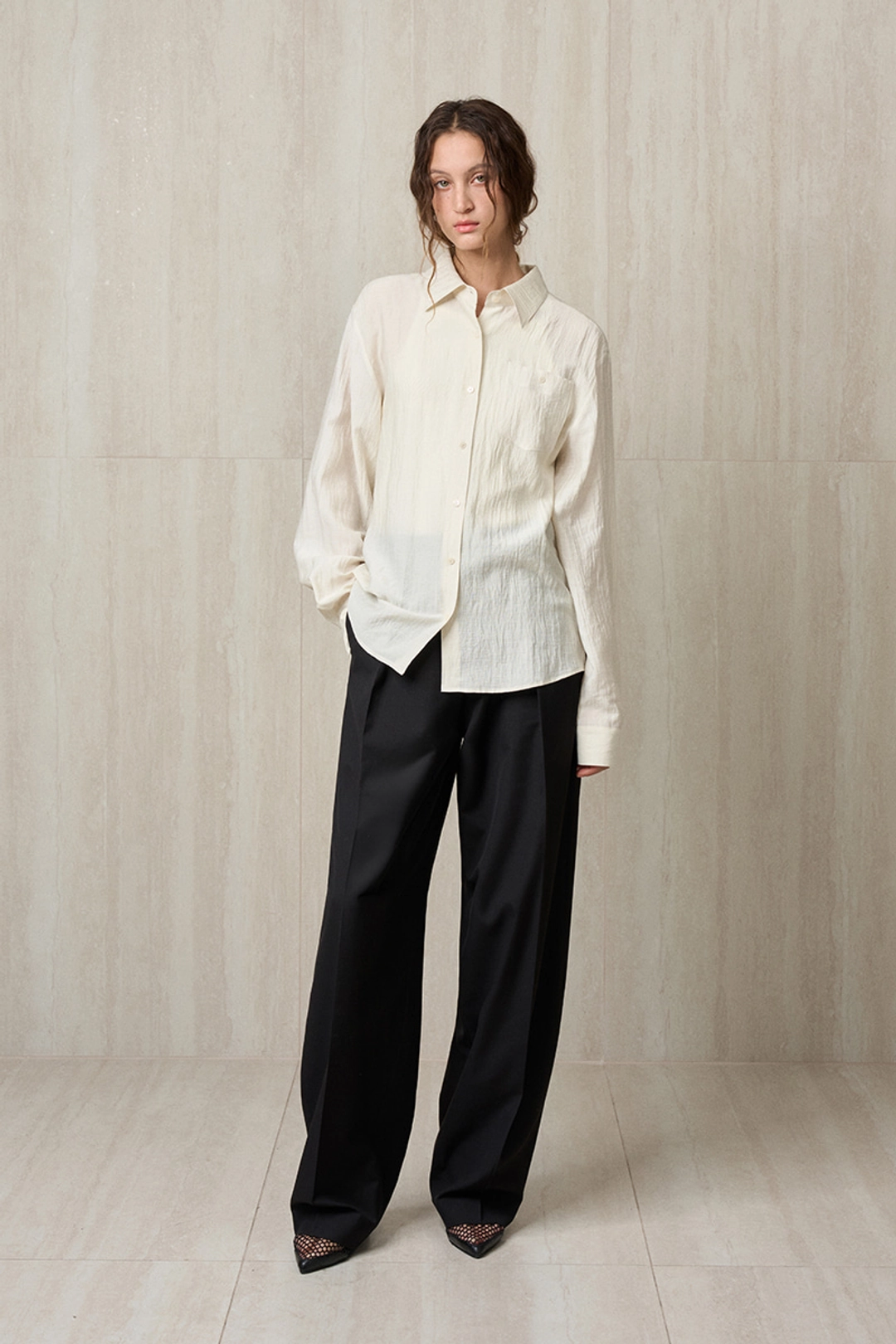 리이 SILKY LIGHTWEIGHT SHIRT PEARL 상품 이미지 2