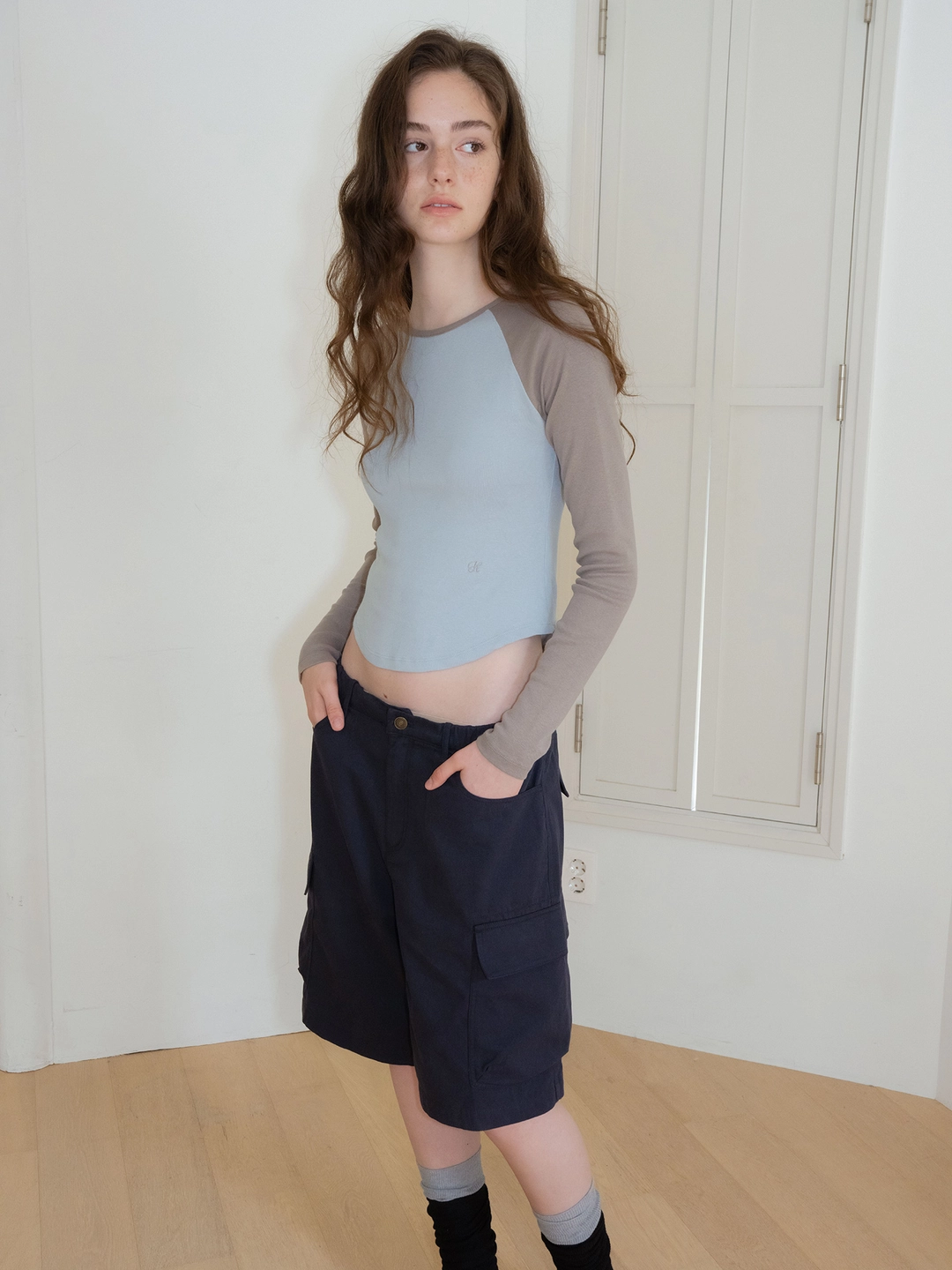 헤더먼트 fitted raglan t-shirt (baby blue - cocoa) 상품 이미지 3