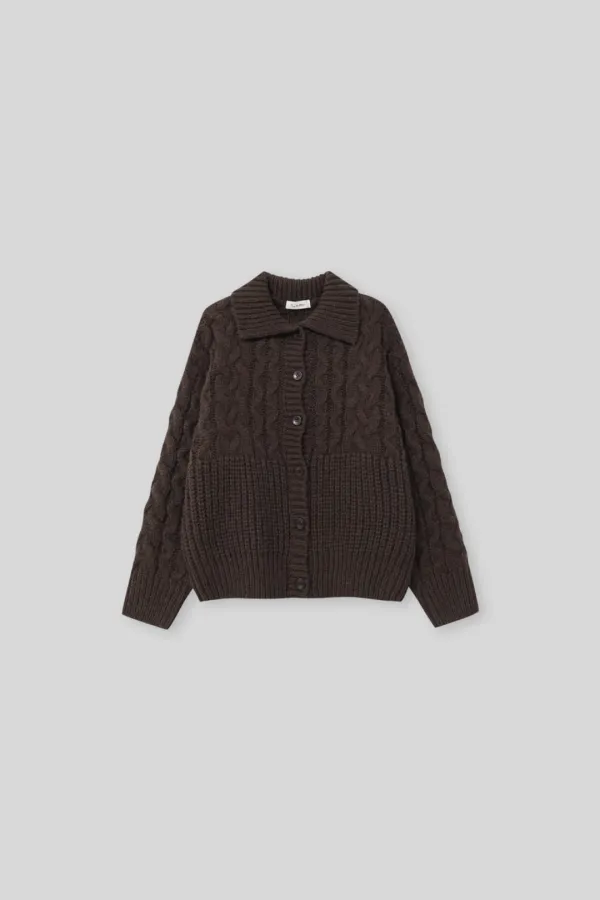 Grob cable cardigan (brown)