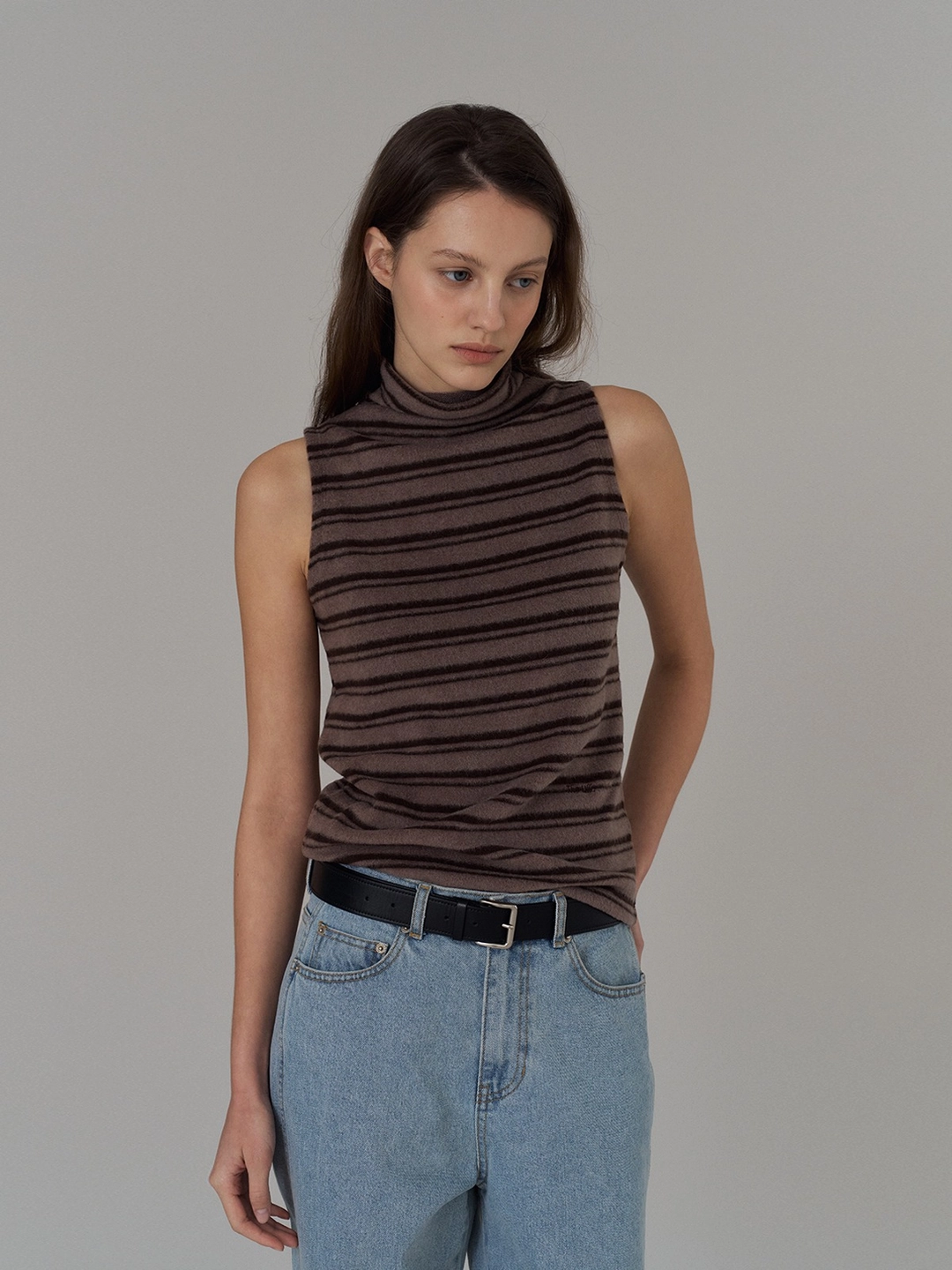 더릴 Winter Turtle Sleeveless T_Stripe brown 상품 이미지 1