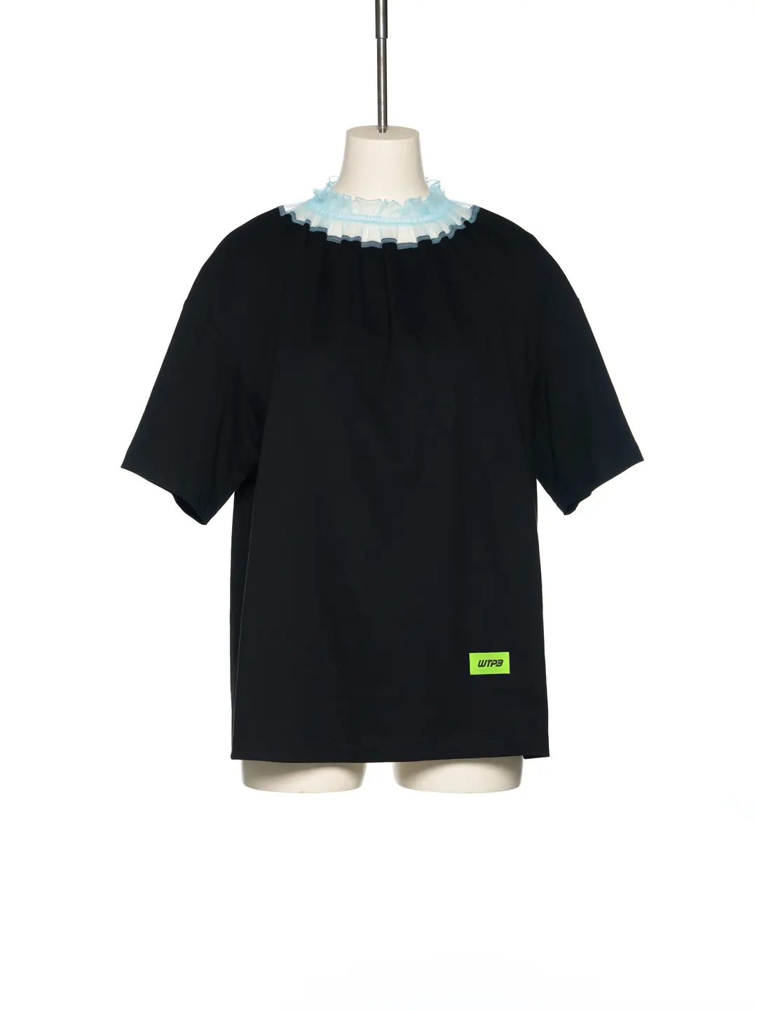 푸쉬버튼 PS25 BLACK FRILL NECK T-SHIRT 상품 이미지 1