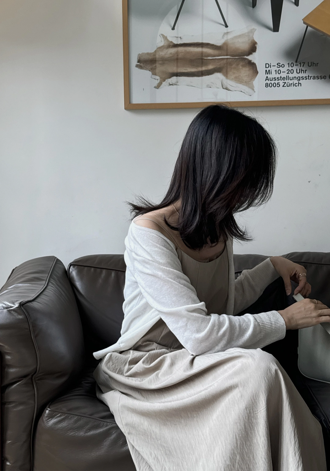 엘로주 Bella Long Sleeveless Dress (Taupe) 상품 이미지 1
