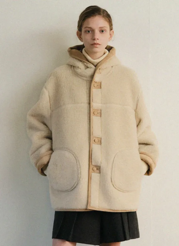 Chico Hooded Reversible Mustang (Beige)