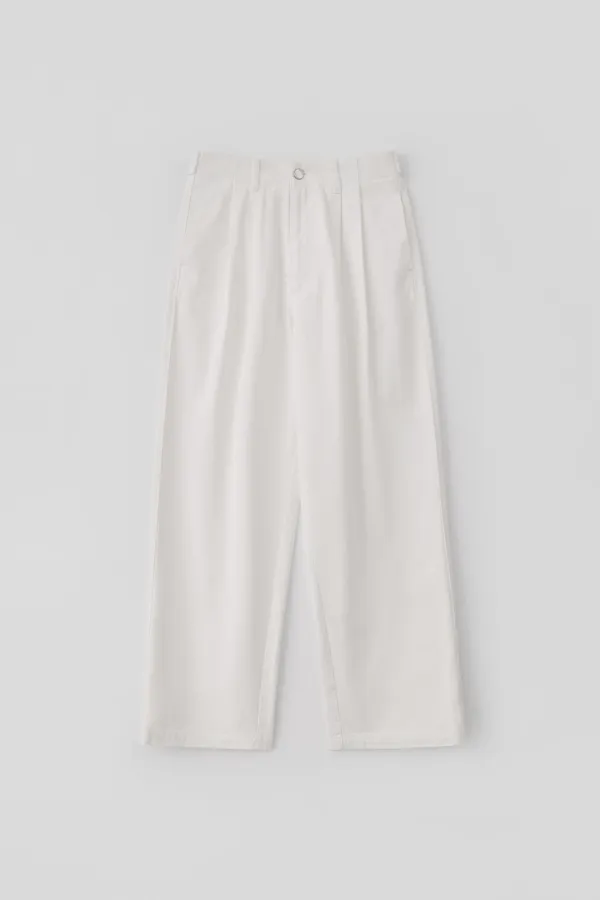 Back Side Buckle Two-Tuck Pants_White