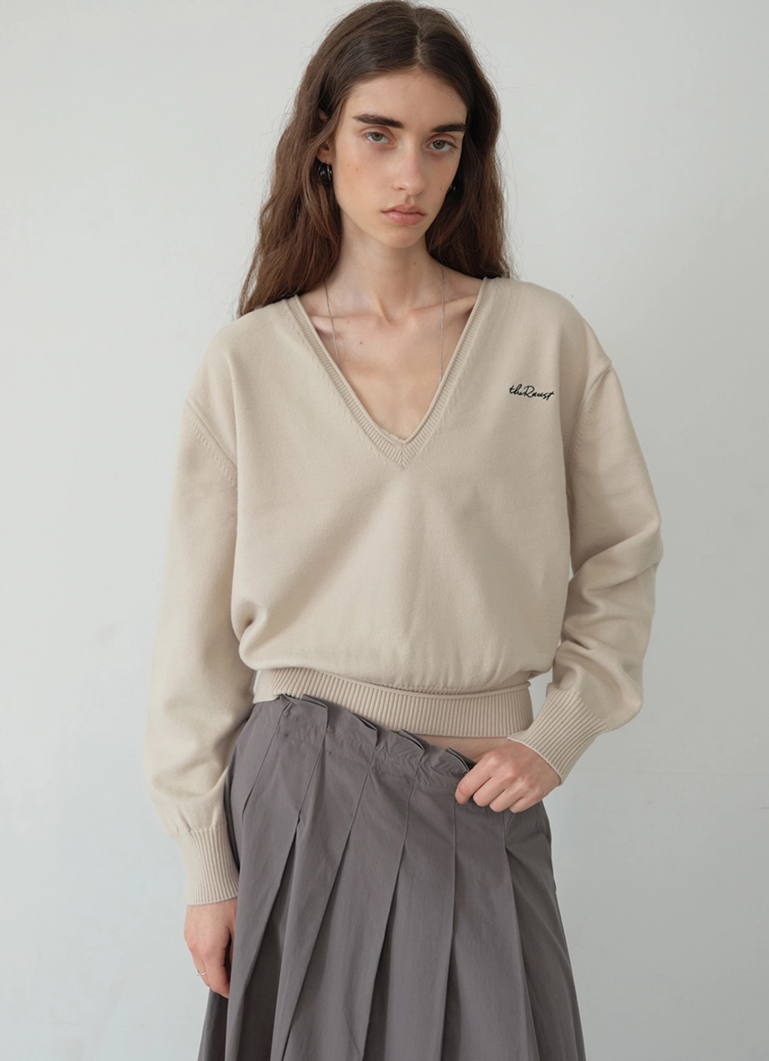 더라우스트 딥-브이넥 코튼 니트 KHAKI OLIVE 상품 이미지 2