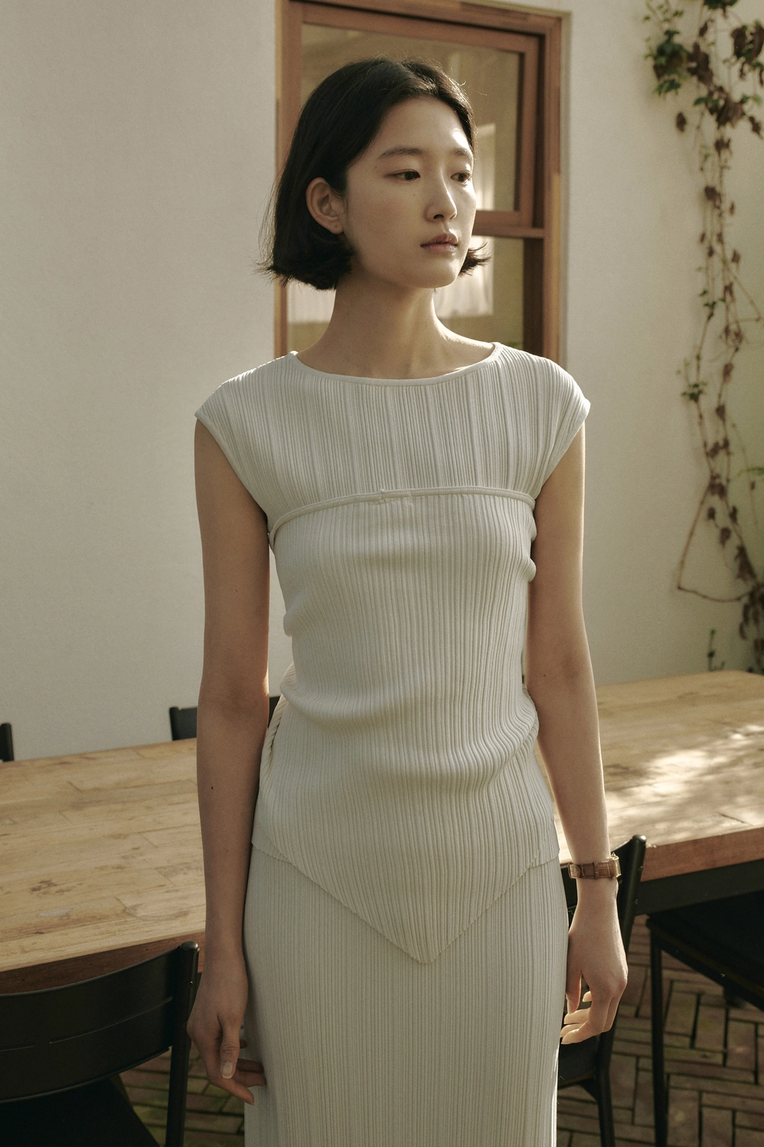세이지먼트 ELENA PLEATS SHAWL_IVORY 상품 이미지 2
