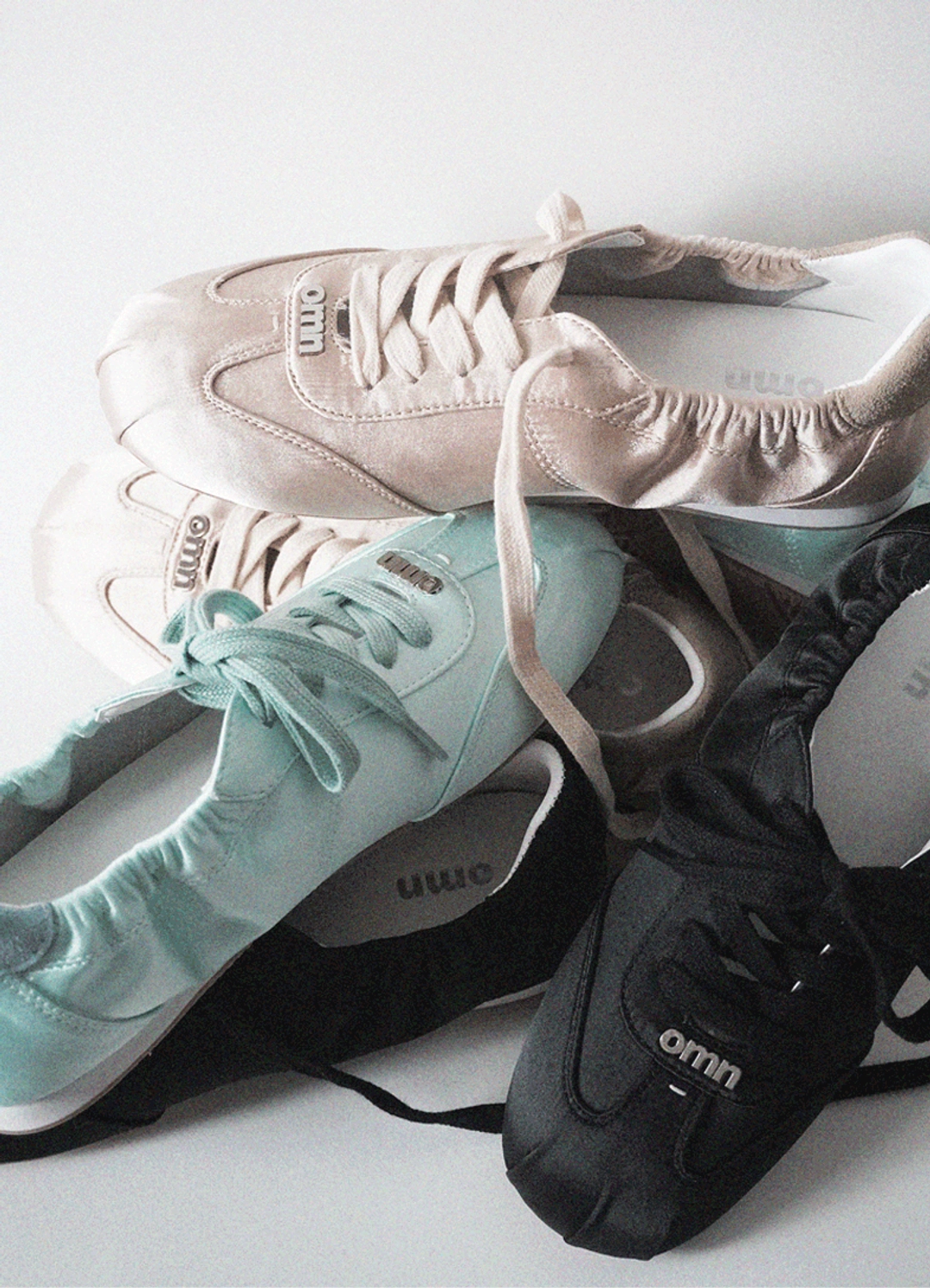 옴니포턴트 omn Satin Sneakers _Beige 상품 이미지 2