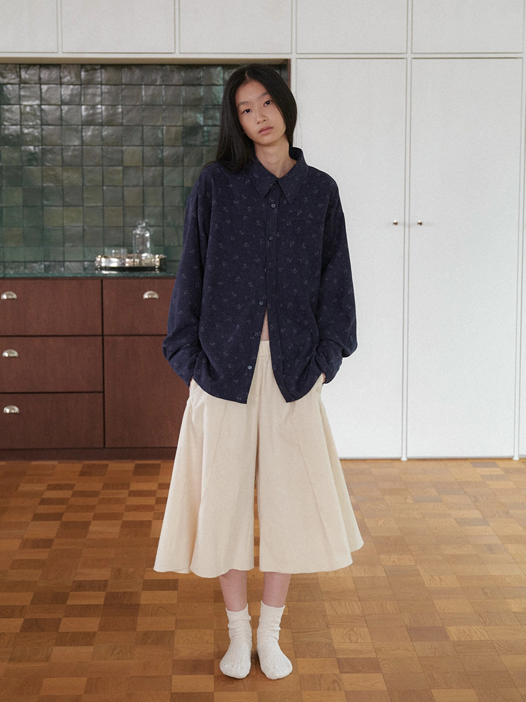 토콜 [26FW] Bermuda Flare Pants - Ivory 상품 이미지 1