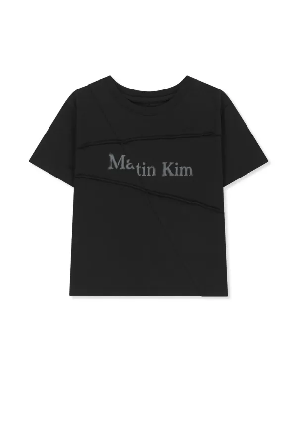 DIAGONAL CUT LOGO CROP TOP IN BLACK