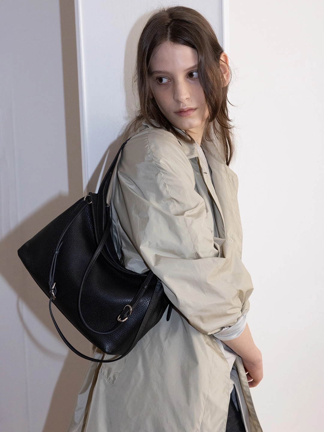 루에브르 Vine Shoulder Medium FA6SB358-FH 상품 이미지 1