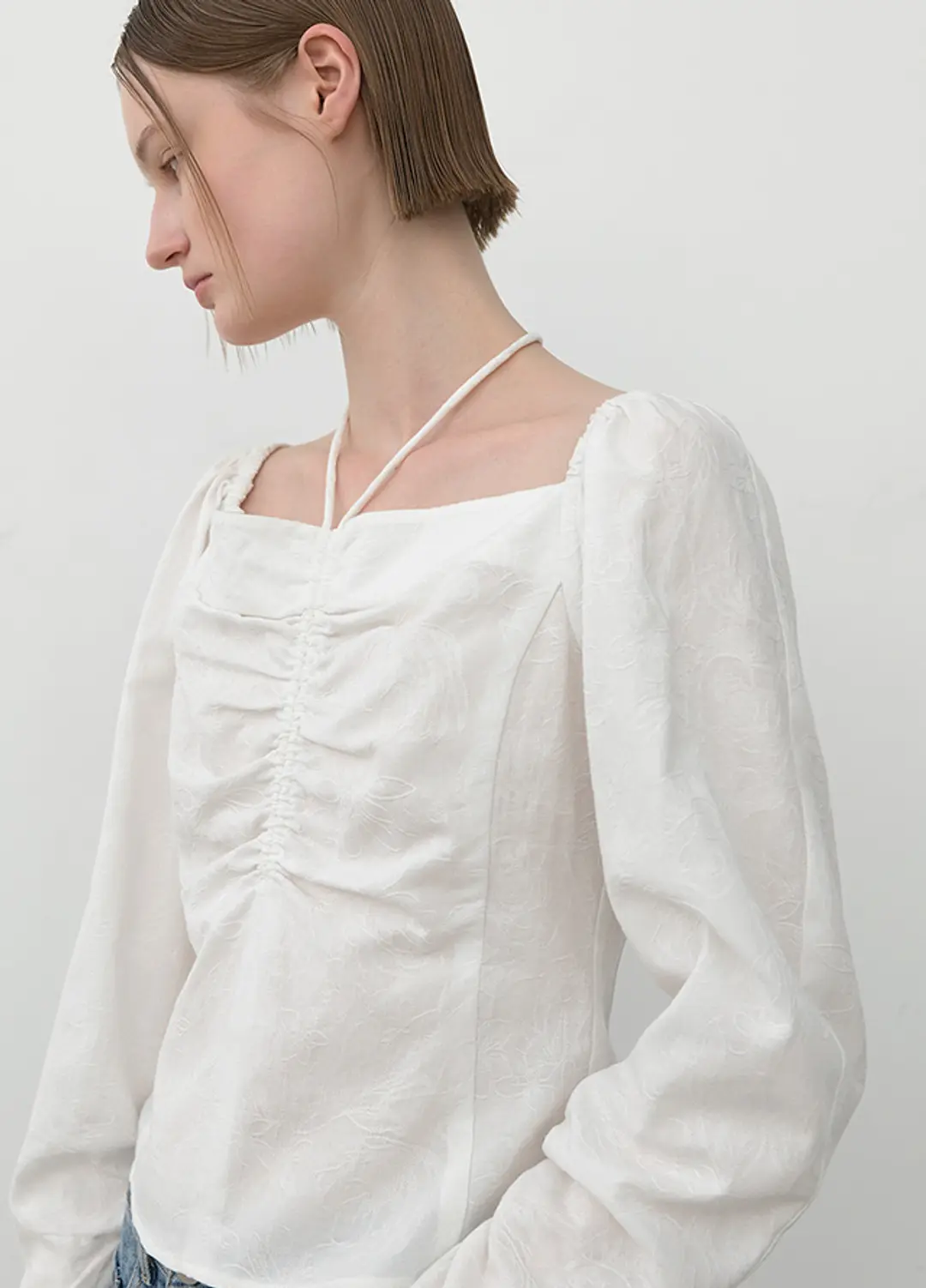 아뜰리에 나인 (BL-4292)NECK STRING SHIRRING BLOUSE 상품 이미지 1