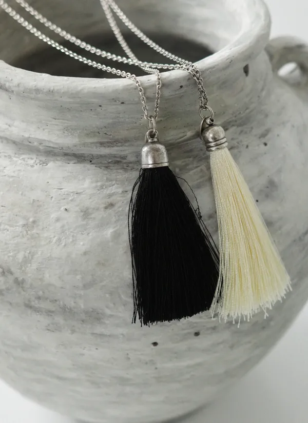 [Exclusive] Black Tassel Necklace