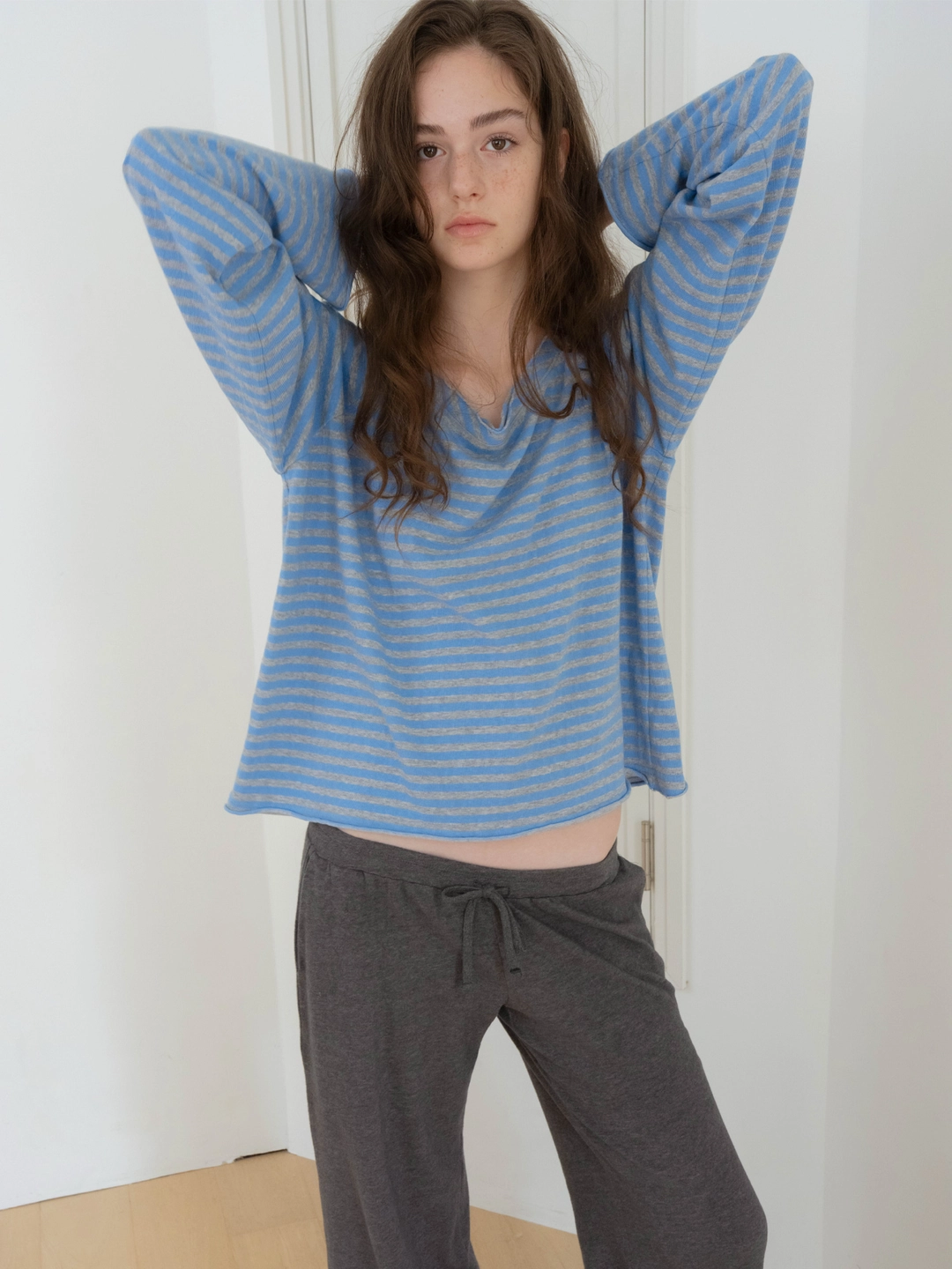 헤더먼트 vintage stripe off - shoulder tee (blue) 상품 이미지 2