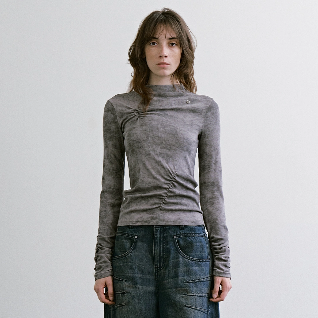 트리밍버드 Blurry Print Mock Neck Top [ Gray ] 상품 이미지 1