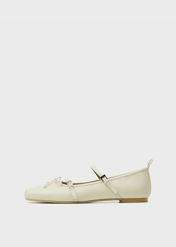 Anna Flat Shoes [C4F09IV]