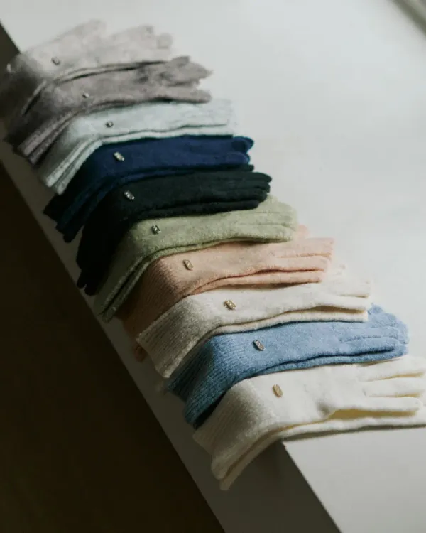 Cozy soft AD charm gloves - 10color