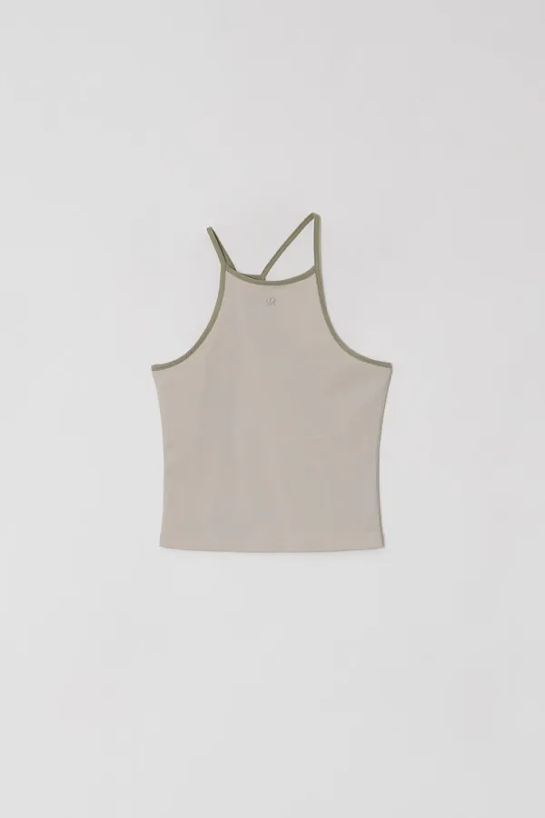 UNBALANCE SLEEVELESS TOP