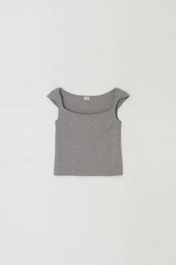 Squared Neck T-shirt (gray)
