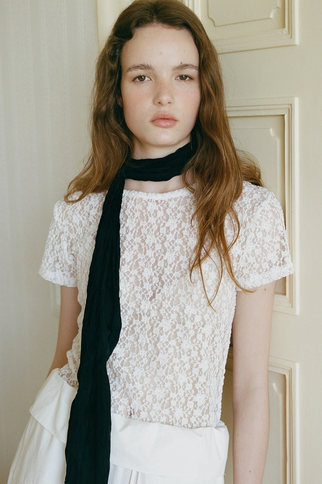 블랭크공삼 two-way scoop neck lace t-shirt (2colors) 상품 이미지 2