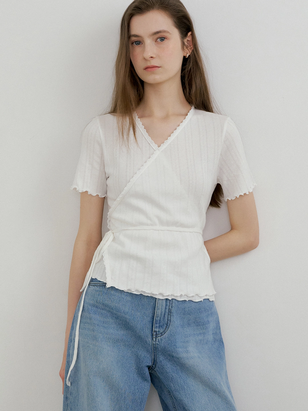 아워코모스 comos 1464 lace detail wrap t-shirt (ivory) 상품 이미지 2
