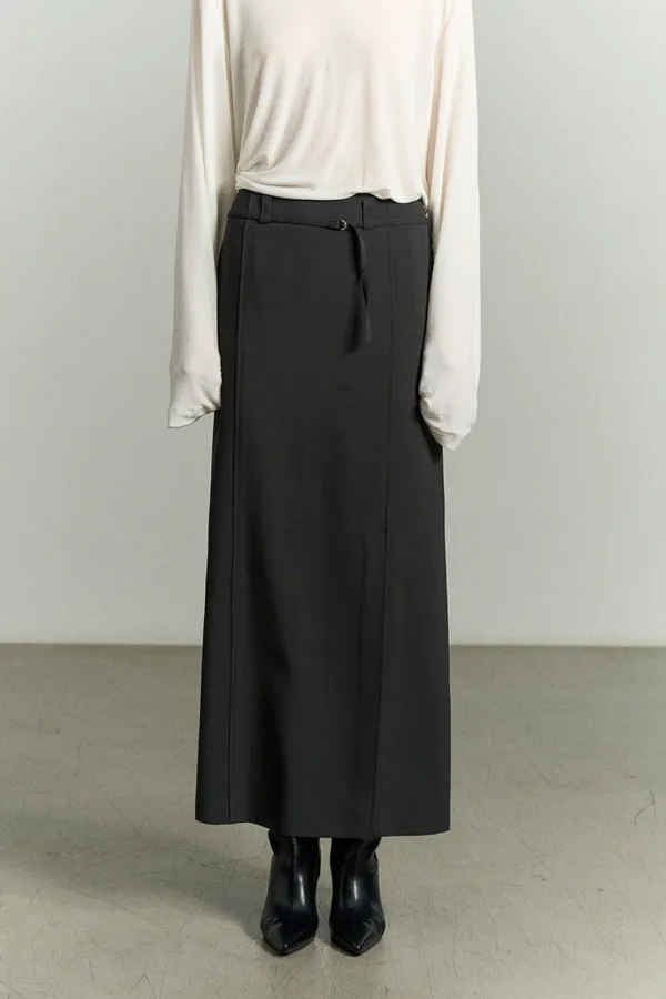 FRONT SLIT BELTED SKIRT