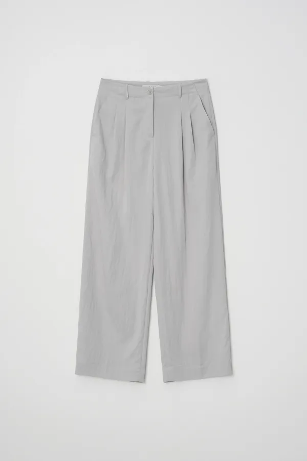 Evan Two-Tuck Pants