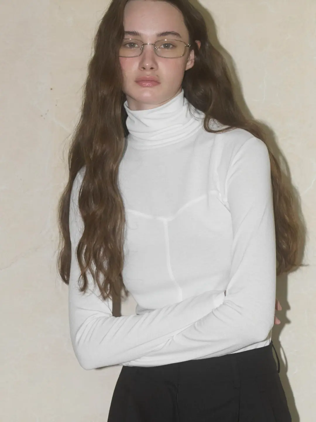 쏘이르 (2COLOR)CURVED DETAIL TURTLENECK TOP 상품 이미지 1