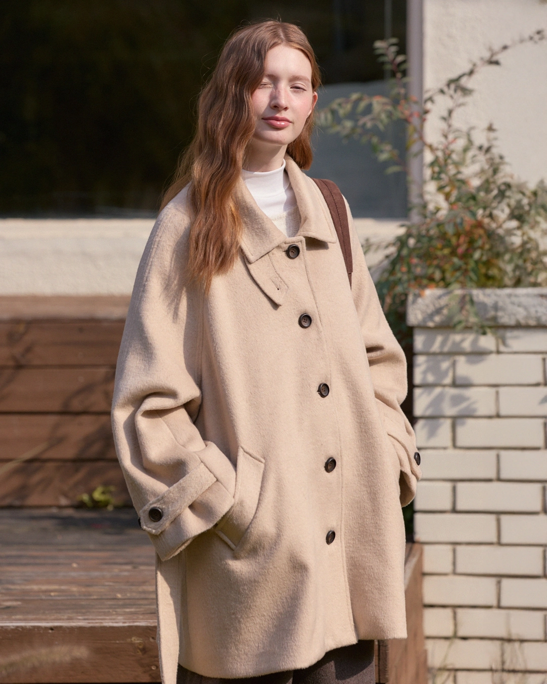 어다울 Handmade loose fit balmacaan half coat - beige 상품 이미지 3