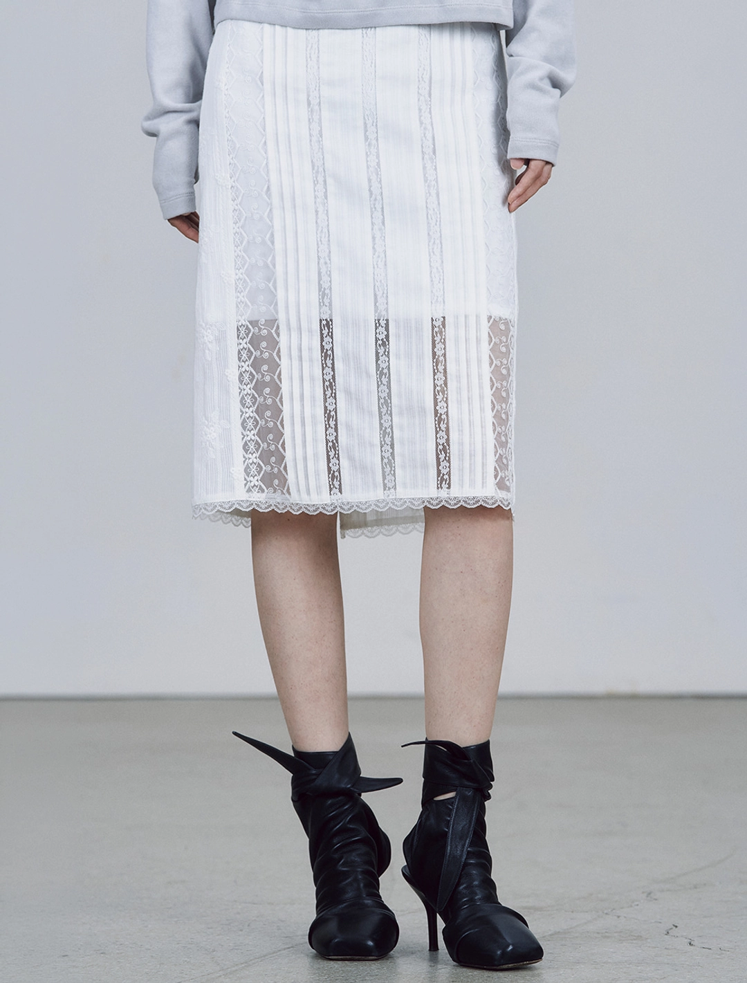 솔티페블 LACE PINTUCK MIDI SKIRT [WHITE] 상품 이미지 1