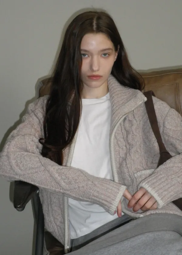 HEAVY CABLE ZIP-UP CARDIGAN (pale pink)