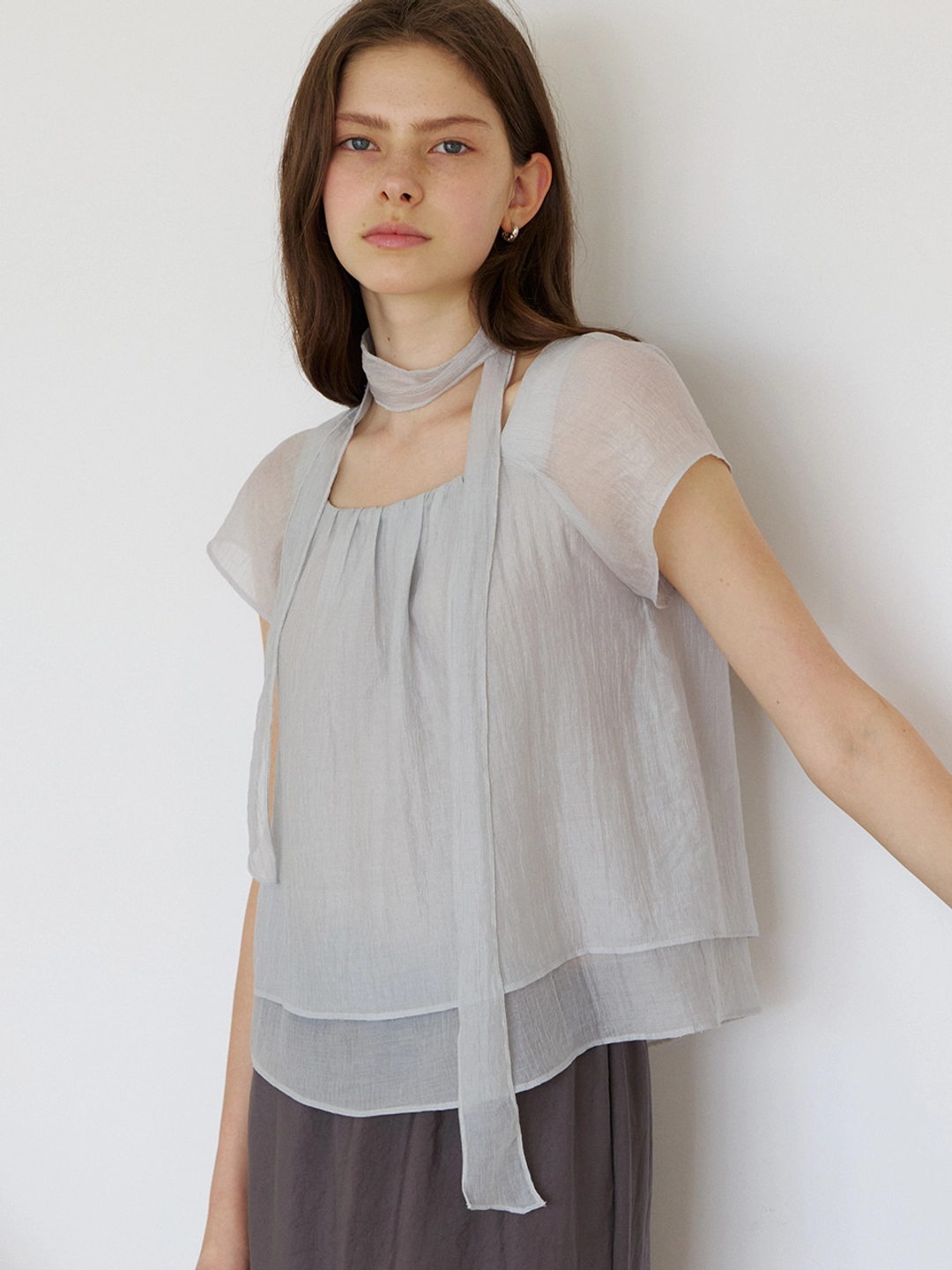 아워코모스 scarf set-up blouse (pale gray) orc 6051 상품 이미지 1