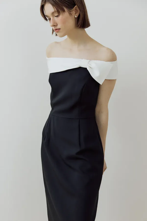 Tie up Ribbon One-piece (multi)