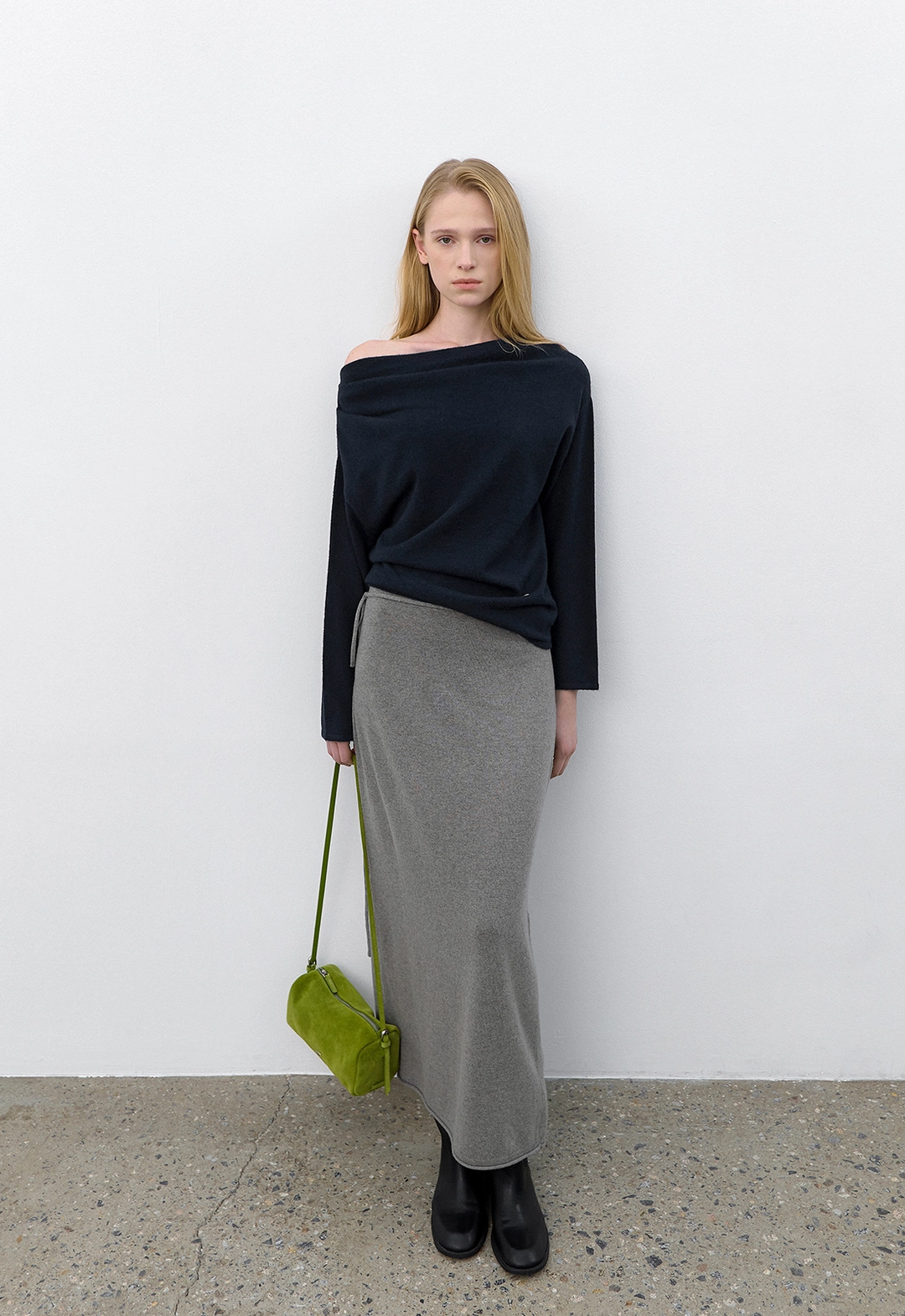 아뜰리에 나인 (T-7356)ONE OFF SHOULDER SOFT DRAPE KNIT 상품 이미지 3