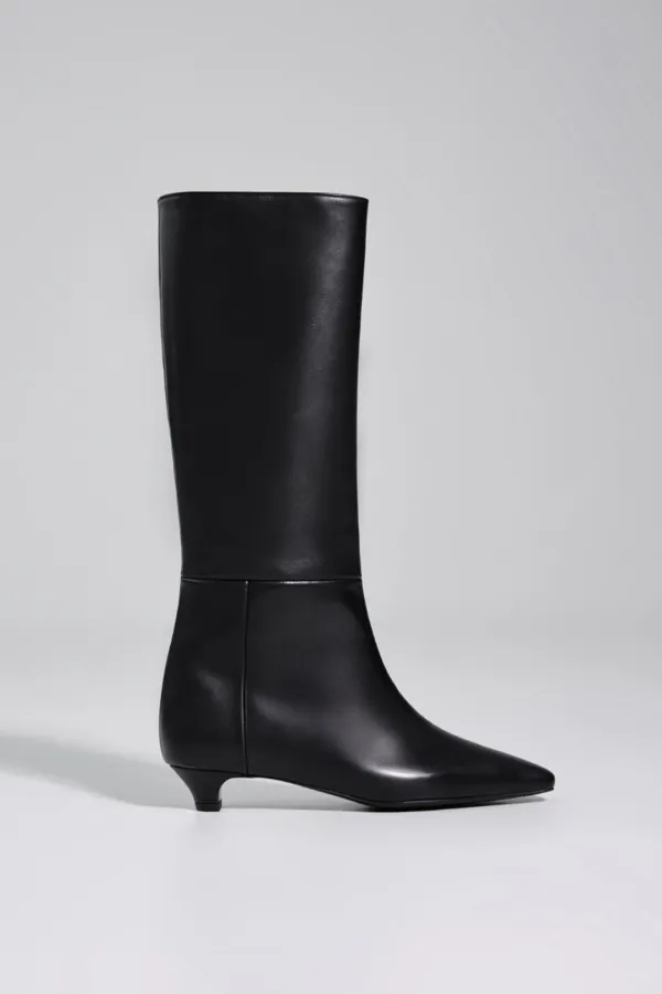 Noir slim long boots