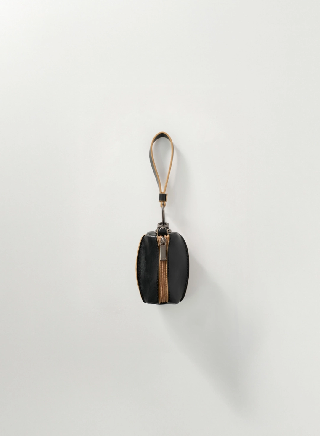 세터 Barrel Mini Pouch Keyring - Black 상품 이미지 1