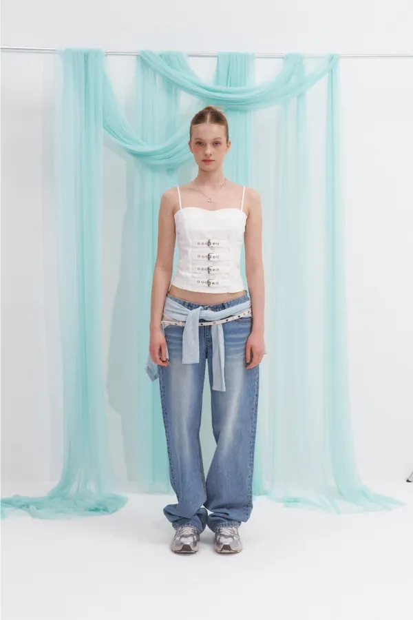 QUAD BUCKLE TOP (WH)