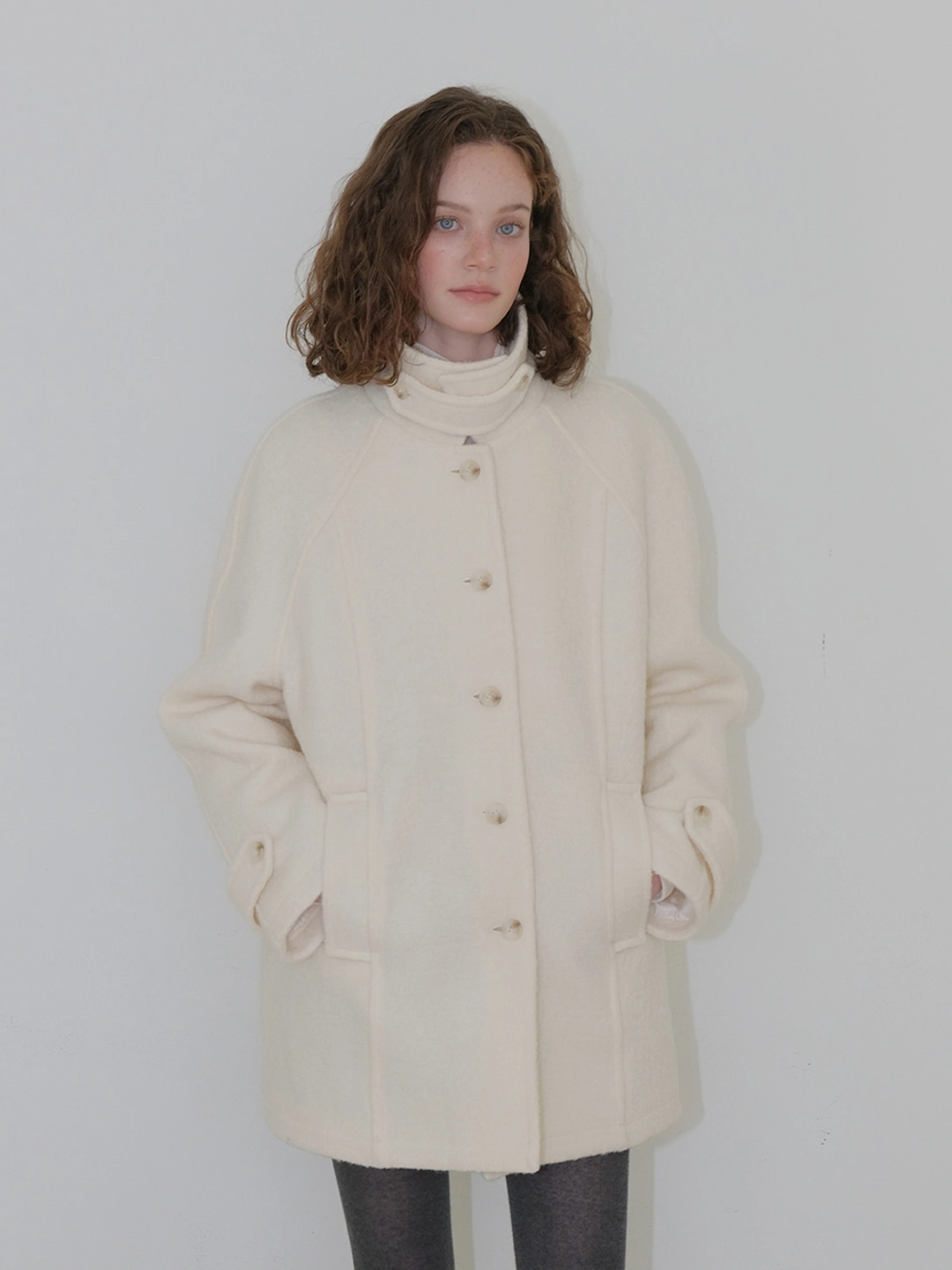 에트몽 Boucle Stitch Half Coat, Ivory 상품 이미지 1