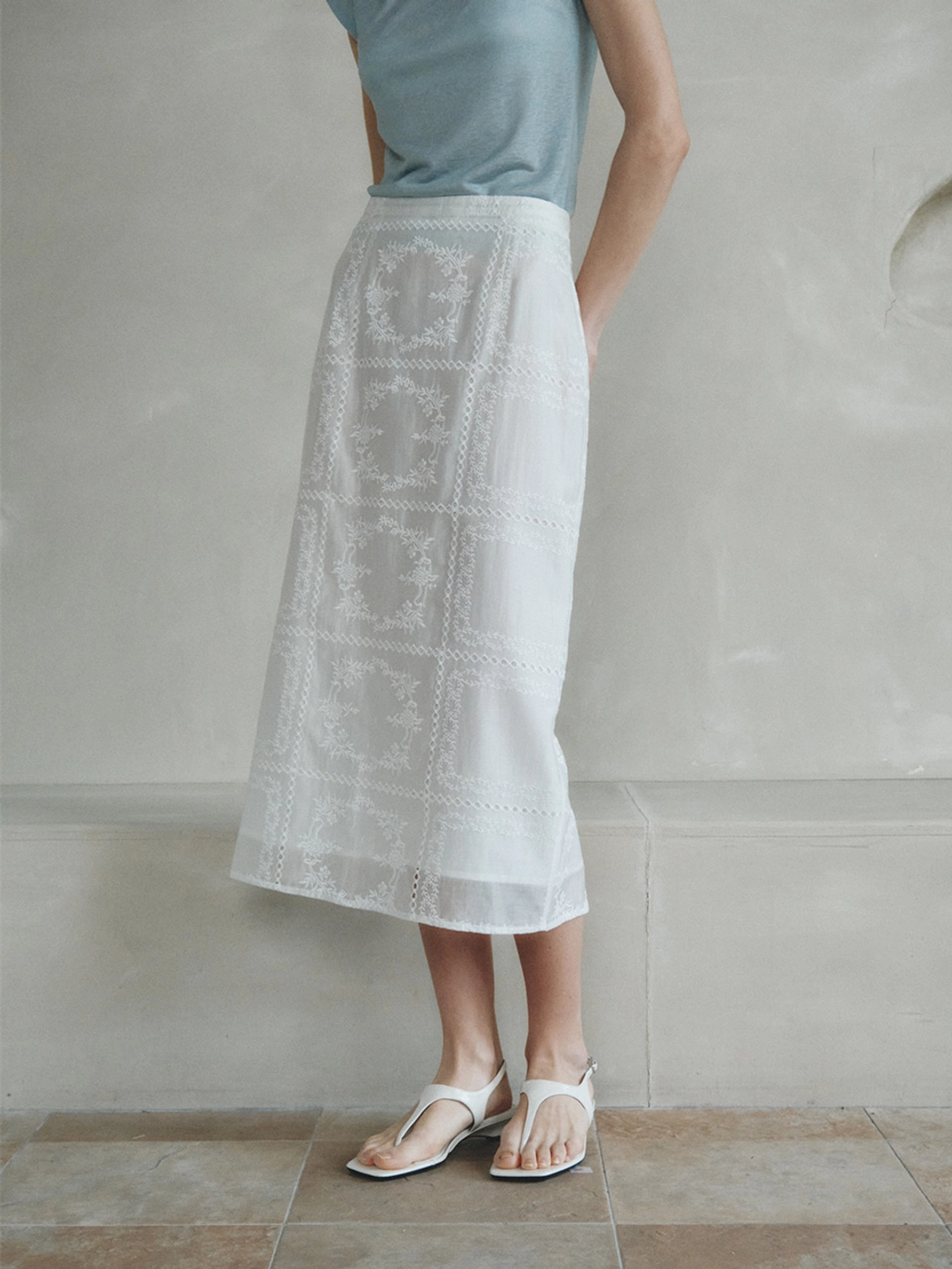 르니나 OSCAR embroidery H-line long skirt_ivory 상품 이미지 3